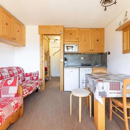 Confortable, Balcon Vue Station, Proche Centre Apartment